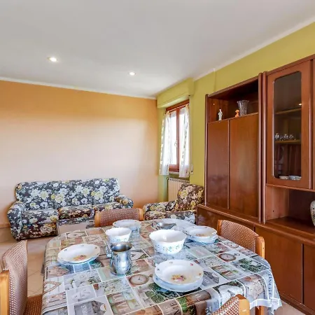 Home In Tuoro Sul Trasimeno Near Lago Trasimeno Апартаменты