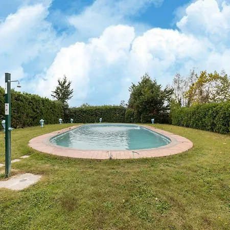 Апартаменты Home In Tuoro Sul Trasimeno Near Lago Trasimeno