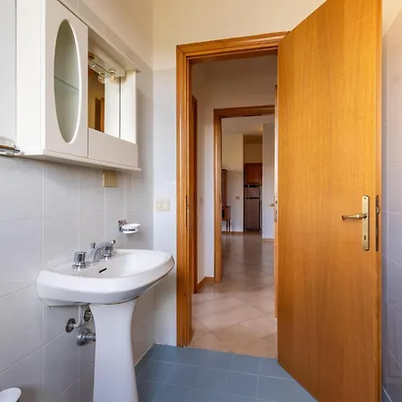 Апартаменты Home In Tuoro Sul Trasimeno Near Lago Trasimeno