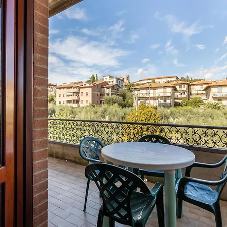 Home In Tuoro Sul Trasimeno Near Lago Trasimeno