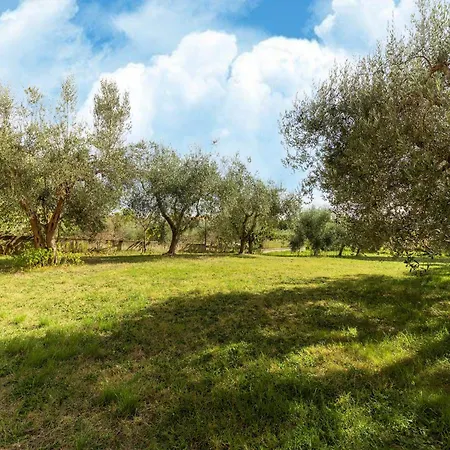 Home In Tuoro Sul Trasimeno Near Lago Trasimeno Туоро-суль-Тразимено