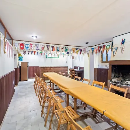 Home In Tuoro Sul Trasimeno Near Lago Trasimeno Апартаменты *